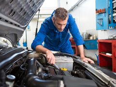 Mecanic auto pentru service auto - ROBNEC